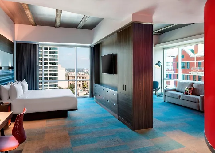 Aloft By Marriott Worth Downtown Hotel 3*