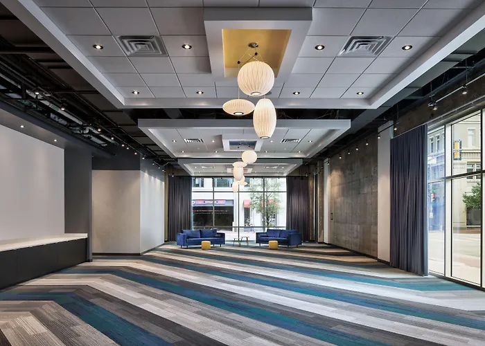 Aloft By Marriott Worth Downtown 3*