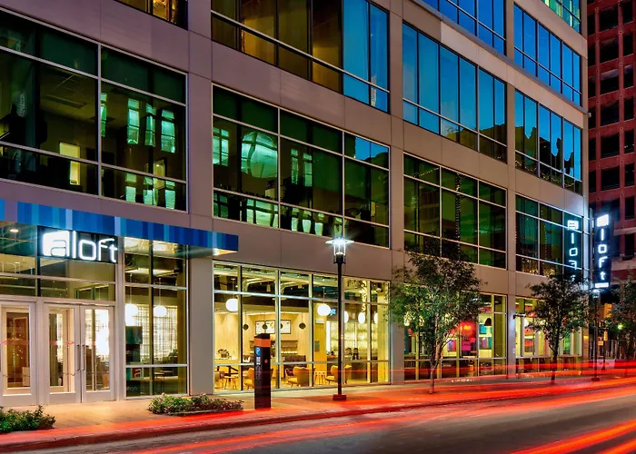 Aloft By Marriott Worth Downtown Hotel 3*
