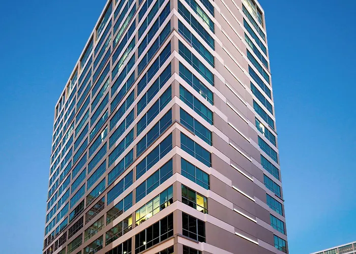 Hotel Aloft By Marriott Worth Downtown